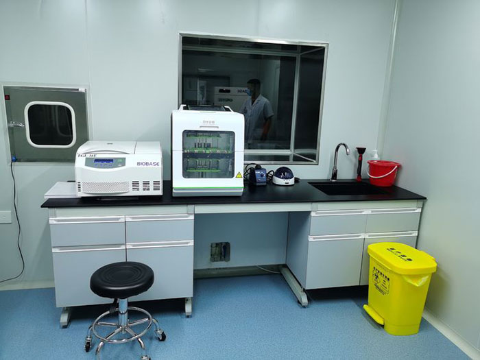 PCR仪器室